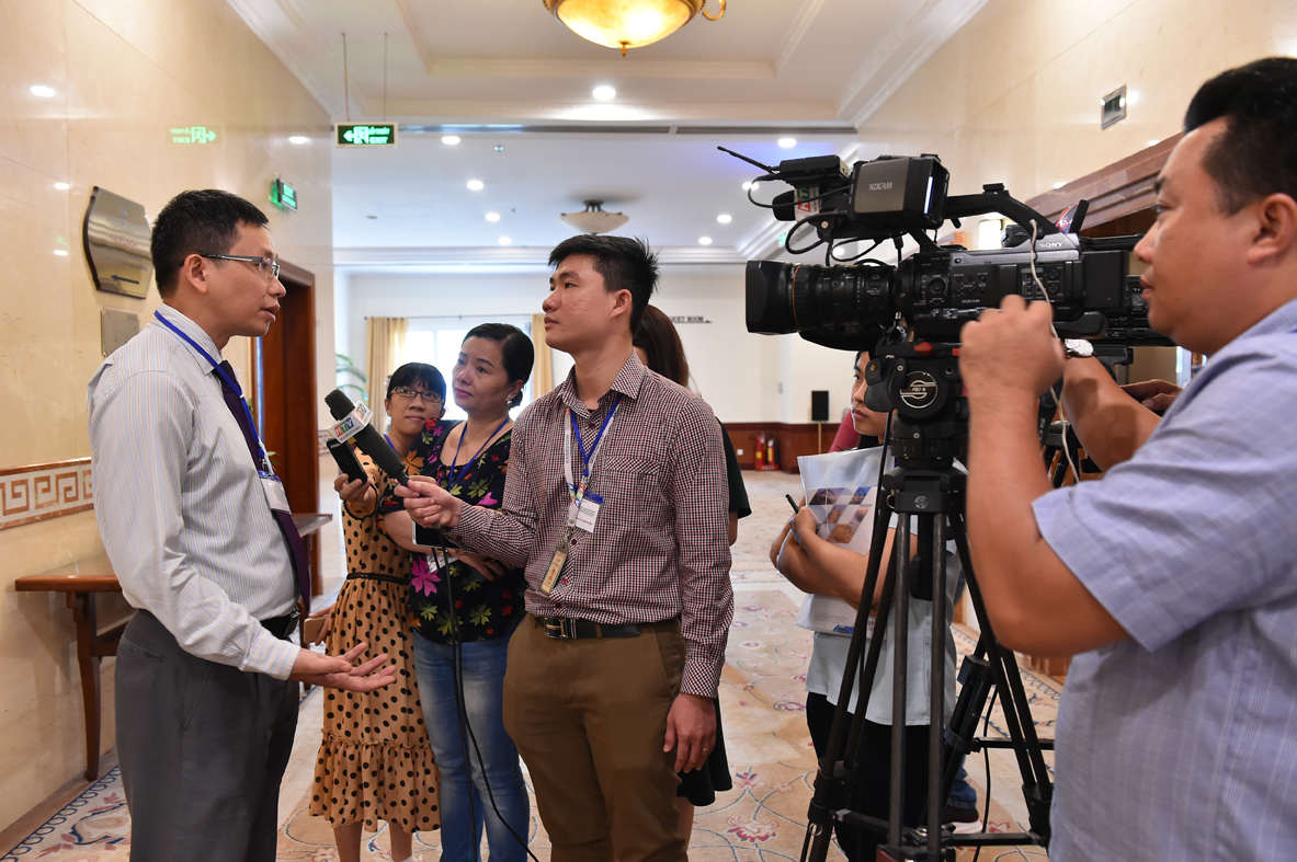 Một số gợi ý về phát triển hạ tầng dịch vụ trong quá trình tái cấu trúc vùng thành phố Hồ Chí Minh