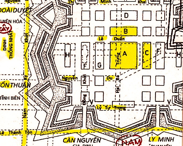Những tòa nhà lịch sử trong khuôn viên UBND Thành phố Hồ Chí Minh 