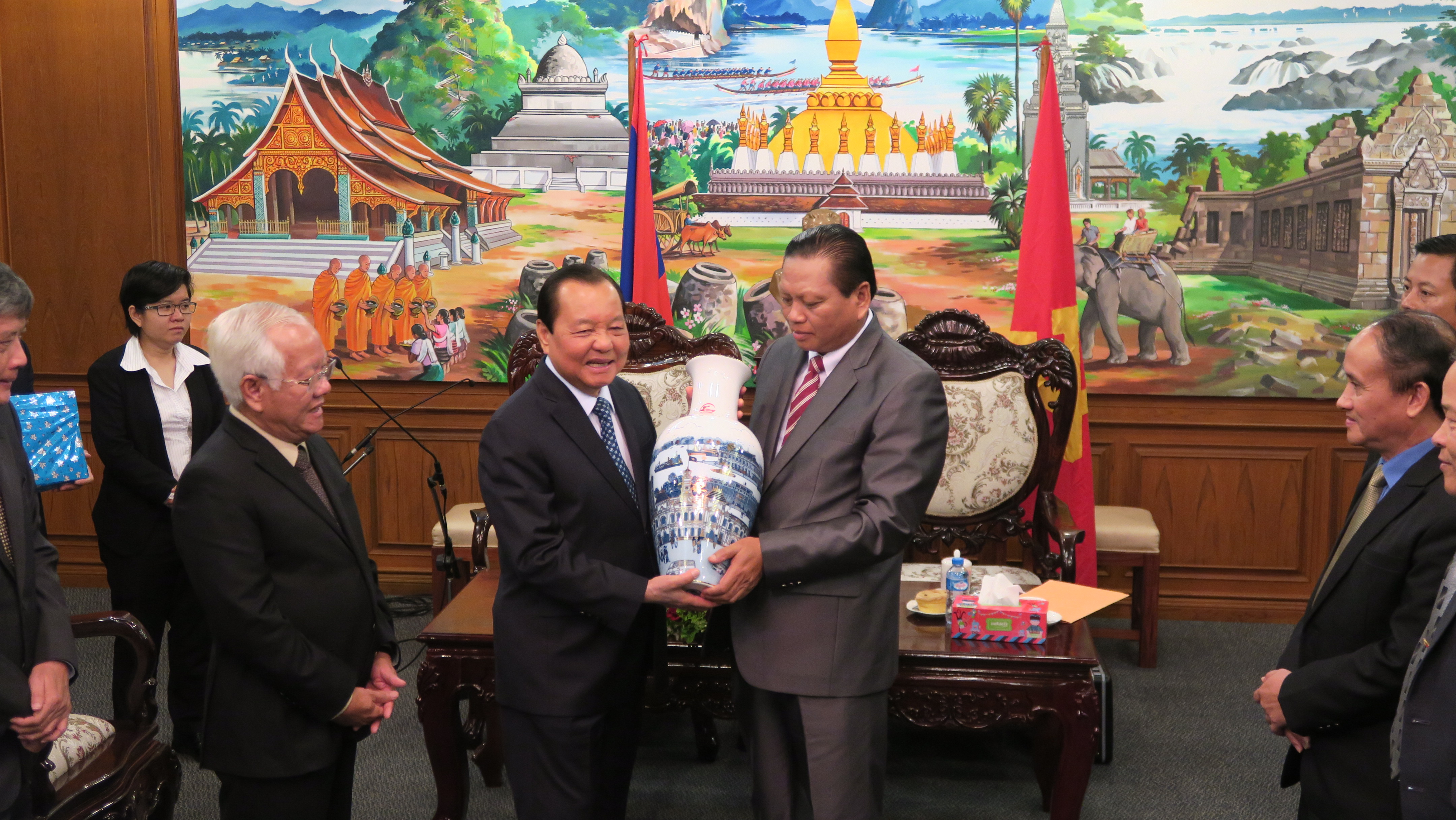  HỘI NGHỊ VÀ LỄ BÀN GIAO ĐỒ ÁN QUY HOẠCH PHÂN KHU TỶ LỆ 1/2000 THỊ TRẤN PAKSONG - HUYỆN PAKSONG - TỈNH CHAMPASAK – LÀO