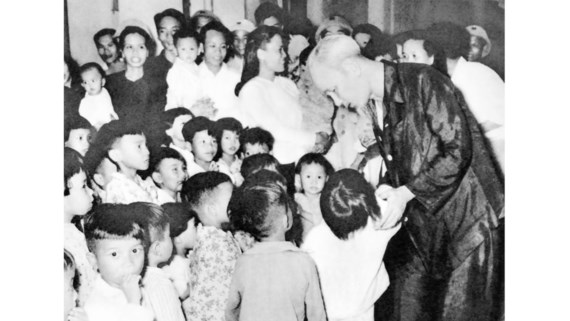  Ai cũng có thể học và làm theo Bác