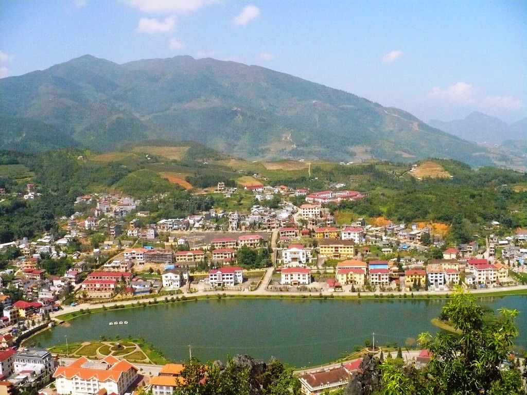 Chiến lược tăng trưởng xanh và thực tế triển khai tại Việt Nam