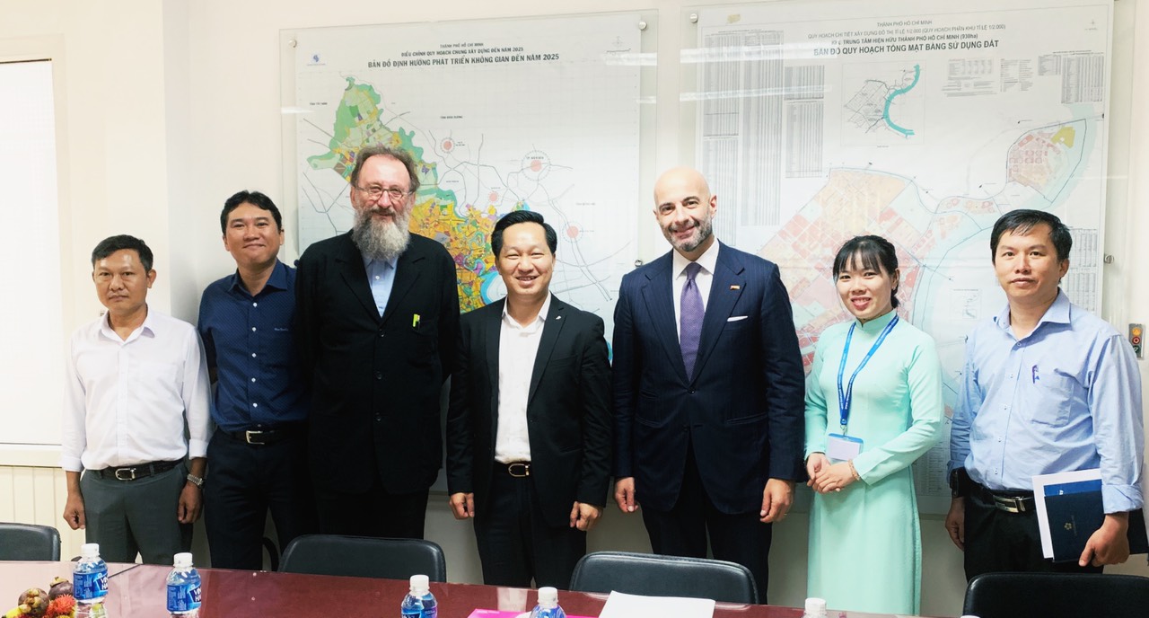 SỞ QUY HOẠCH – KIẾN TRÚC TIẾP VÀ LÀM VIỆC VỚI NGÀI TỔNG LÃNH SỰ Ý VÀ KIẾN TRÚC SƯ MICHELE DE LUCCHI 