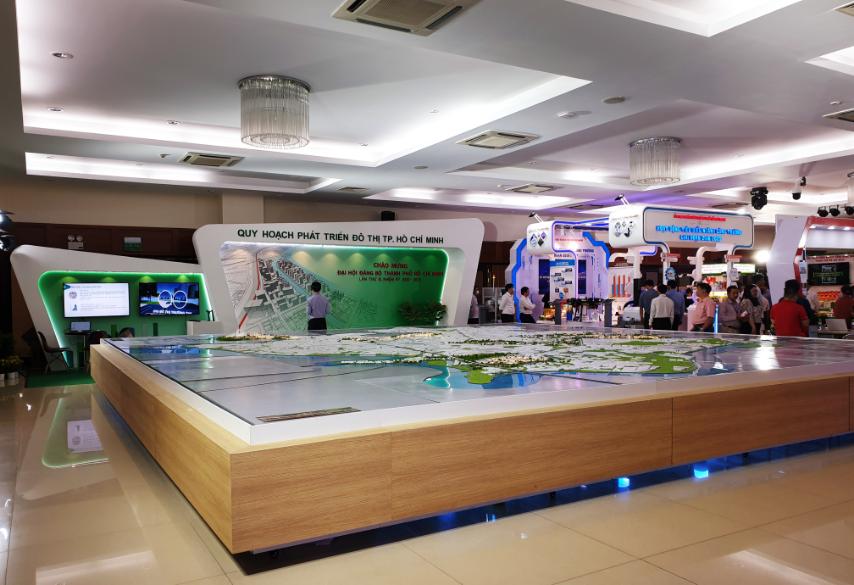 Giới thiệu mô hình sa bàn "Ý tưởng quy hoạch đô thị sáng tạo tương tác ao phía Đông TP.HCM"